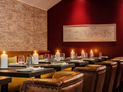 照片: Plaza Grill  Restaurant &amp; Lounge